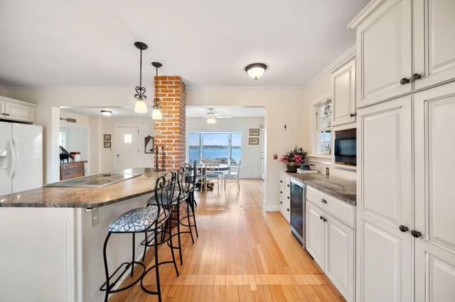 35 Benedict Road, Bourne, MA 02532