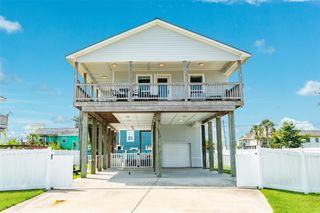 16547 Jolly Roger Road, Jamaica Beach, TX 77554