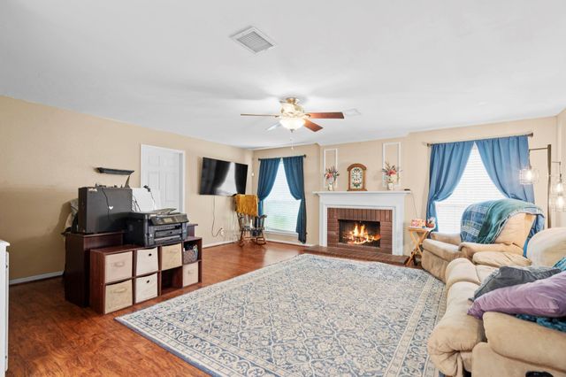 7515 Honey Creek Lane, Houston, TX 77095