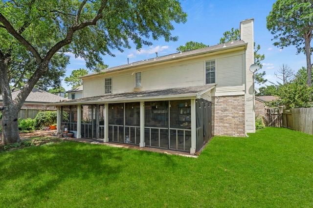 7515 Honey Creek Lane, Houston, TX 77095