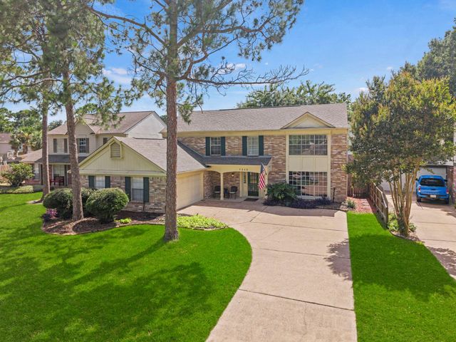 7515 Honey Creek Lane, Houston, TX 77095
