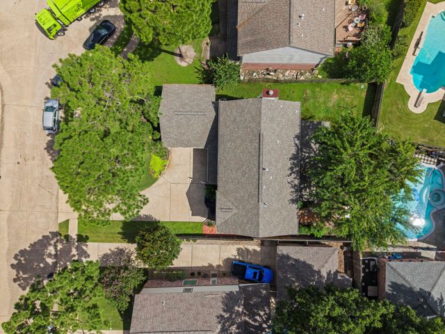 7515 Honey Creek Lane, Houston, TX 77095