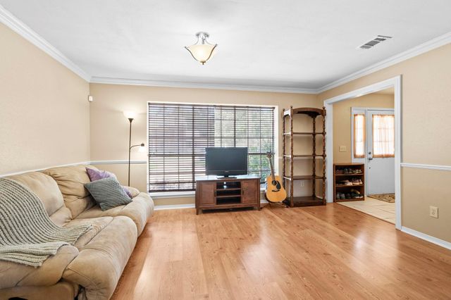 7515 Honey Creek Lane, Houston, TX 77095