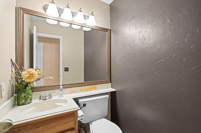 7515 Honey Creek Lane, Houston, TX 77095