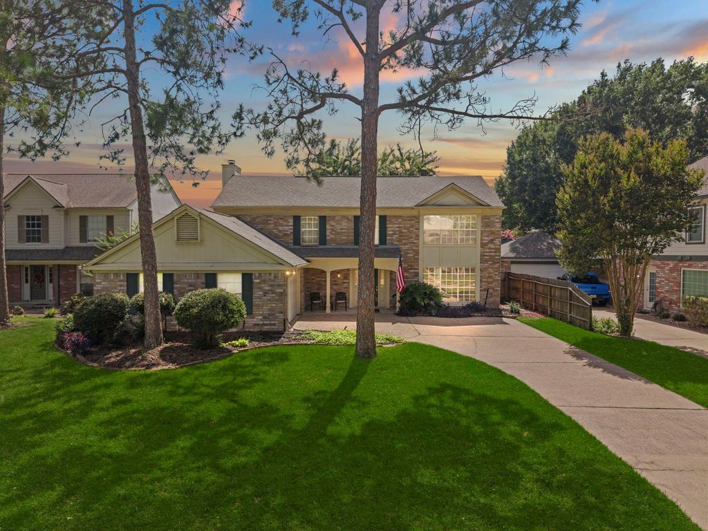 7515 Honey Creek Lane, Houston, TX 77095