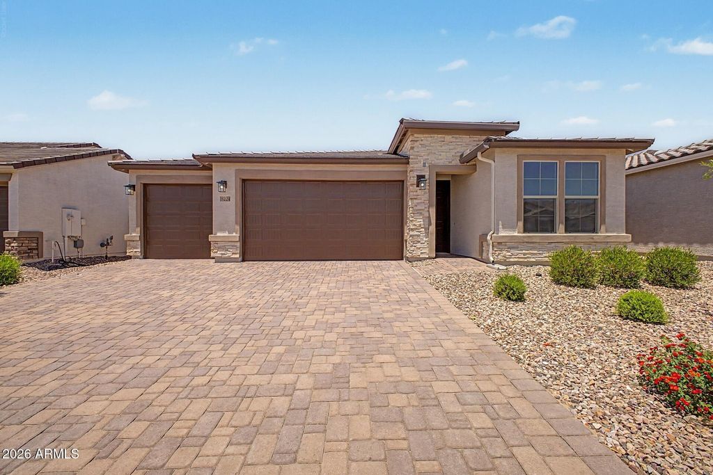 18224 W ELIZABETH Avenue, Goodyear, AZ 85338