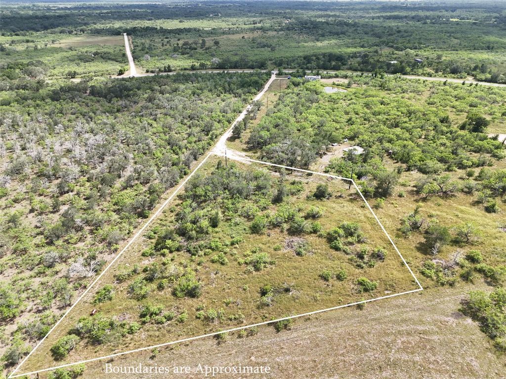Lot 8 FM 2814, Waelder, TX 78959