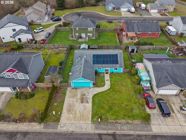 1015 Sw 2ND St, Warrenton, OR 97146