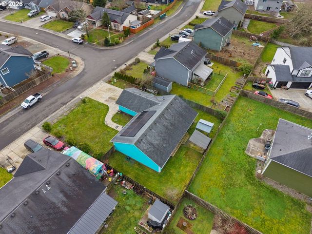 1015 Sw 2ND St, Warrenton, OR 97146