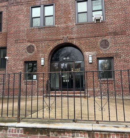 7666 Austin St 5C, Forest Hills, NY 11375
