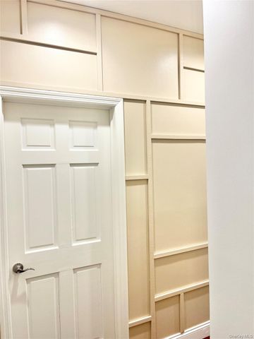 7666 Austin St 5C, Forest Hills, NY 11375