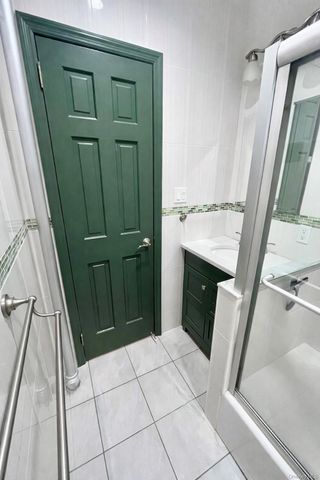 7666 Austin St 5C, Forest Hills, NY 11375