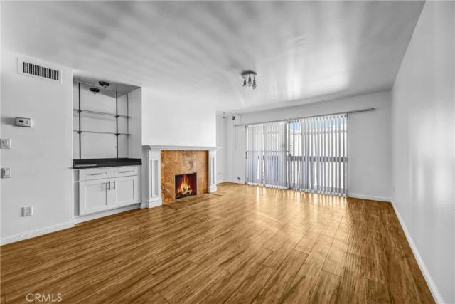 5334 Lindley Avenue 319, Encino, CA 91316