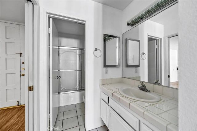 5334 Lindley Avenue 319, Encino, CA 91316
