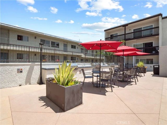 5334 Lindley Avenue 319, Encino, CA 91316