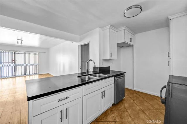 5334 Lindley Avenue 319, Encino, CA 91316