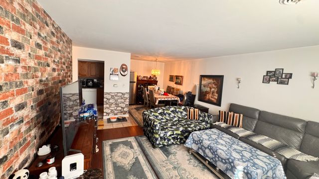 6220 N Ridge Avenue S203, Chicago, IL 60660