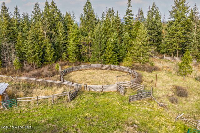 41975 S HIGHWAY 3, St. Maries, ID 83861