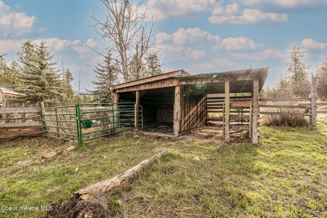 41975 S HIGHWAY 3, St. Maries, ID 83861