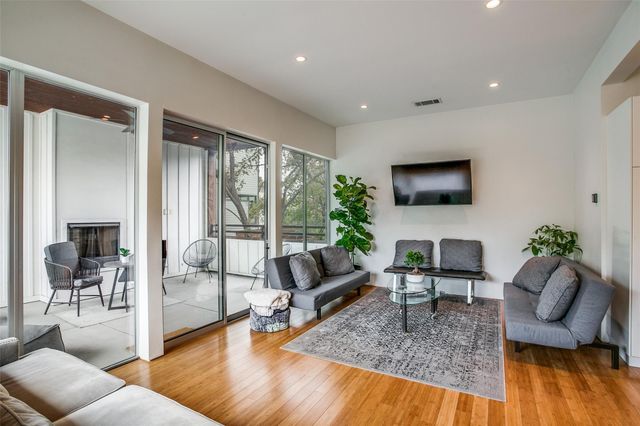 4401 Roseland Avenue A, Dallas, TX 75204