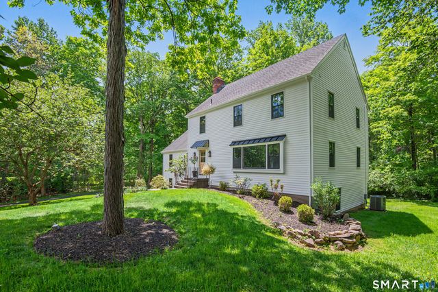 131 Fieldcrest Drive, Ridgefield, CT 06877