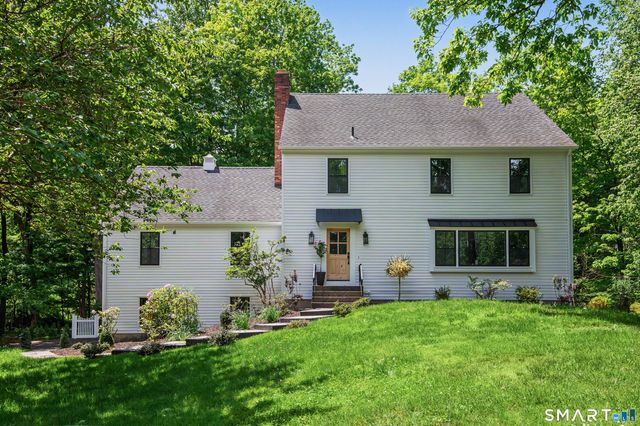131 Fieldcrest Drive, Ridgefield, CT 06877