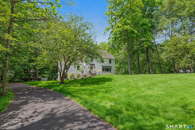 131 Fieldcrest Drive, Ridgefield, CT 06877