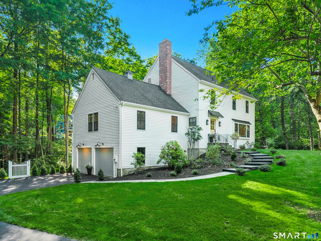 131 Fieldcrest Drive, Ridgefield, CT 06877