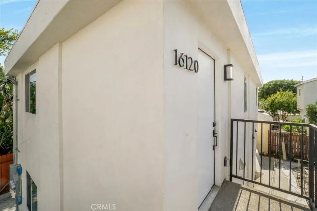 16120 Haynes Street, Van Nuys, CA 91406