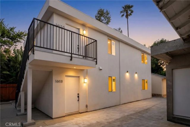 16120 Haynes Street, Van Nuys, CA 91406