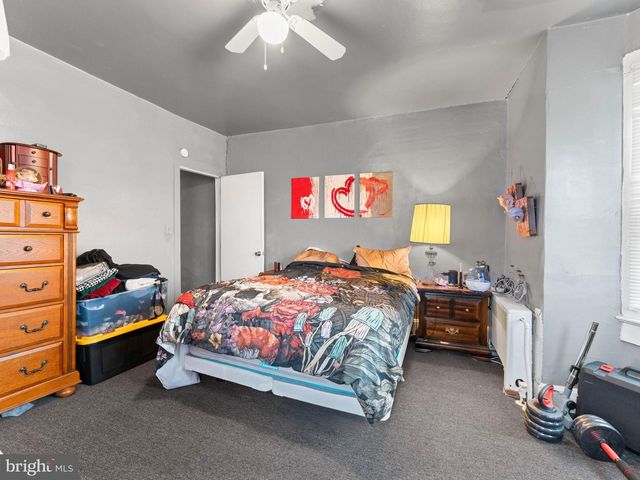 400 MARKET ST, Marcus Hook, PA 19061