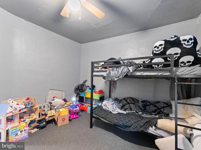 400 MARKET ST, Marcus Hook, PA 19061