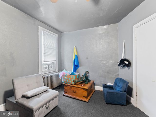 400 MARKET ST, Marcus Hook, PA 19061