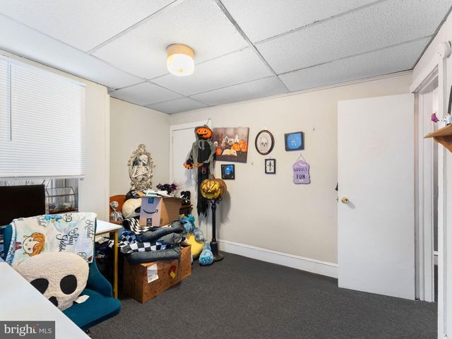 400 MARKET ST, Marcus Hook, PA 19061