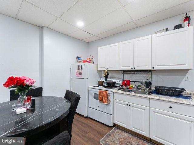 400 MARKET ST, Marcus Hook, PA 19061