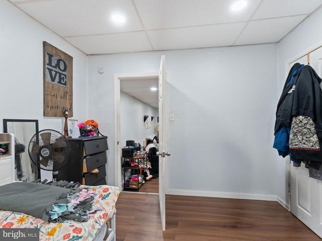 400 MARKET ST, Marcus Hook, PA 19061