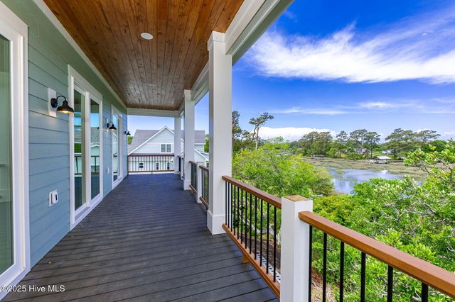 1827 Olde Farm Road, Morehead City, NC 28557