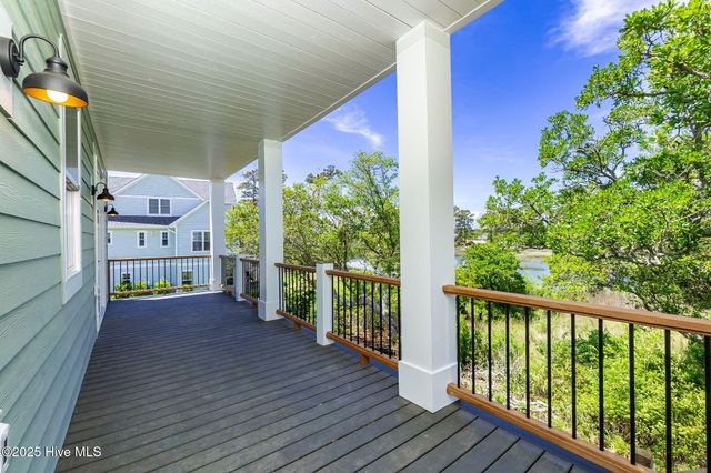 1827 Olde Farm Road, Morehead City, NC 28557