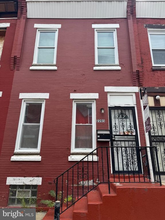 2205 N BOUVIER ST, PHILADELPHIA, PA 19132 — exterior