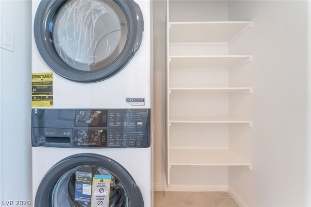 11668 Golden Oriole Avenue, Las Vegas, NV 89138