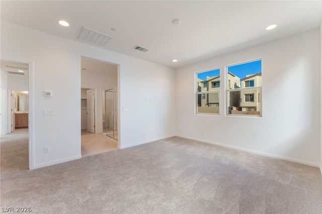 11668 Golden Oriole Avenue, Las Vegas, NV 89138