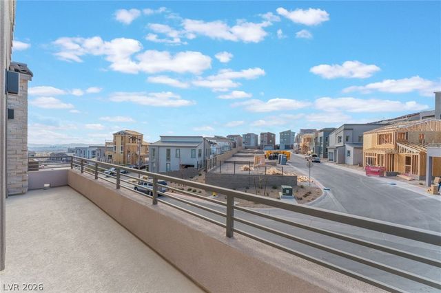 11668 Golden Oriole Avenue, Las Vegas, NV 89138