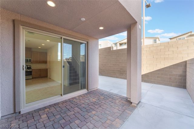 11668 Golden Oriole Avenue, Las Vegas, NV 89138