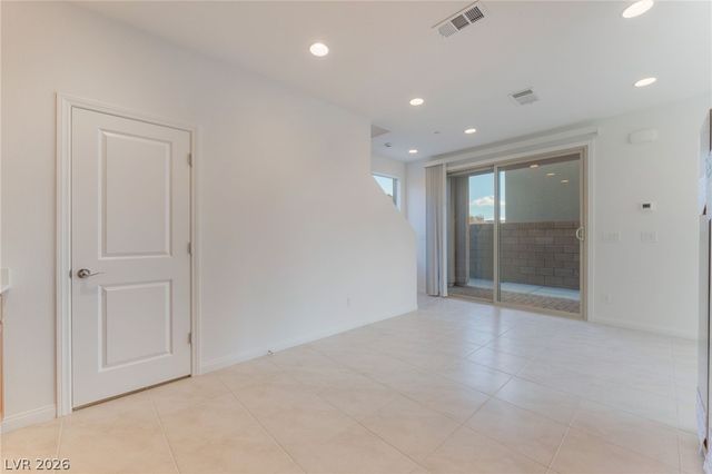 11668 Golden Oriole Avenue, Las Vegas, NV 89138