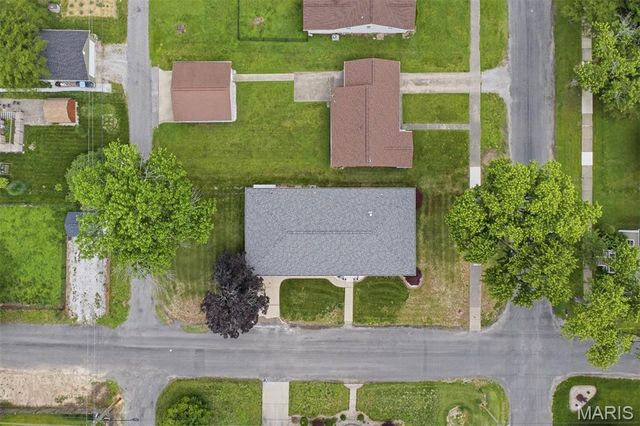 1920 Cypress Street, Highland, IL 62249