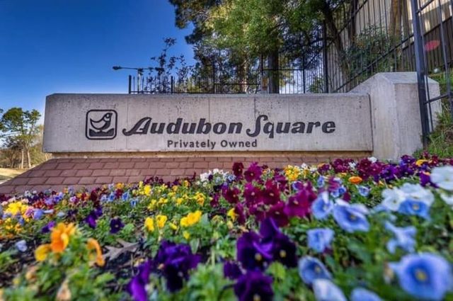 4742 Oakbrook Ct Apt 1, Memphis, TN 38117