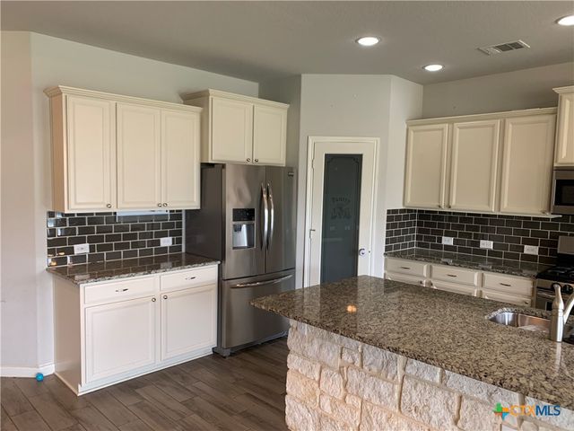 338 Oak Creek Way, New Braunfels, TX 78130