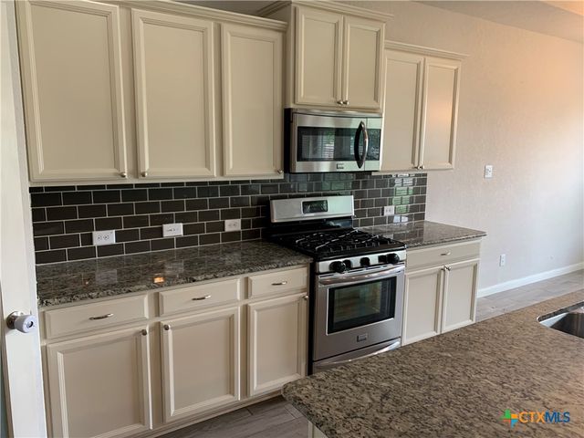 338 Oak Creek Way, New Braunfels, TX 78130