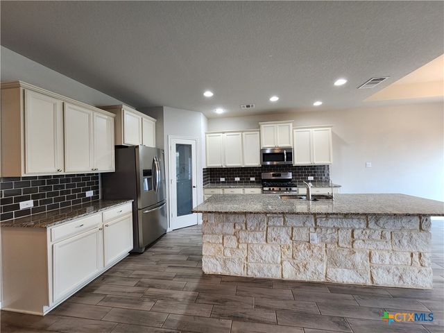 338 Oak Creek Way, New Braunfels, TX 78130