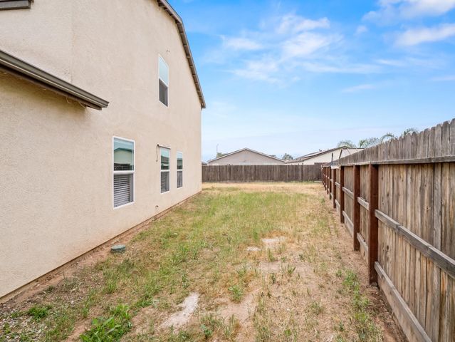 3637 N Mccaffrey Avenue, Fresno, CA 93722